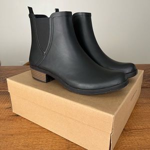 LUCKY BRAND Black Rubber Zip Boots Bunita Rain Booties Size 8
